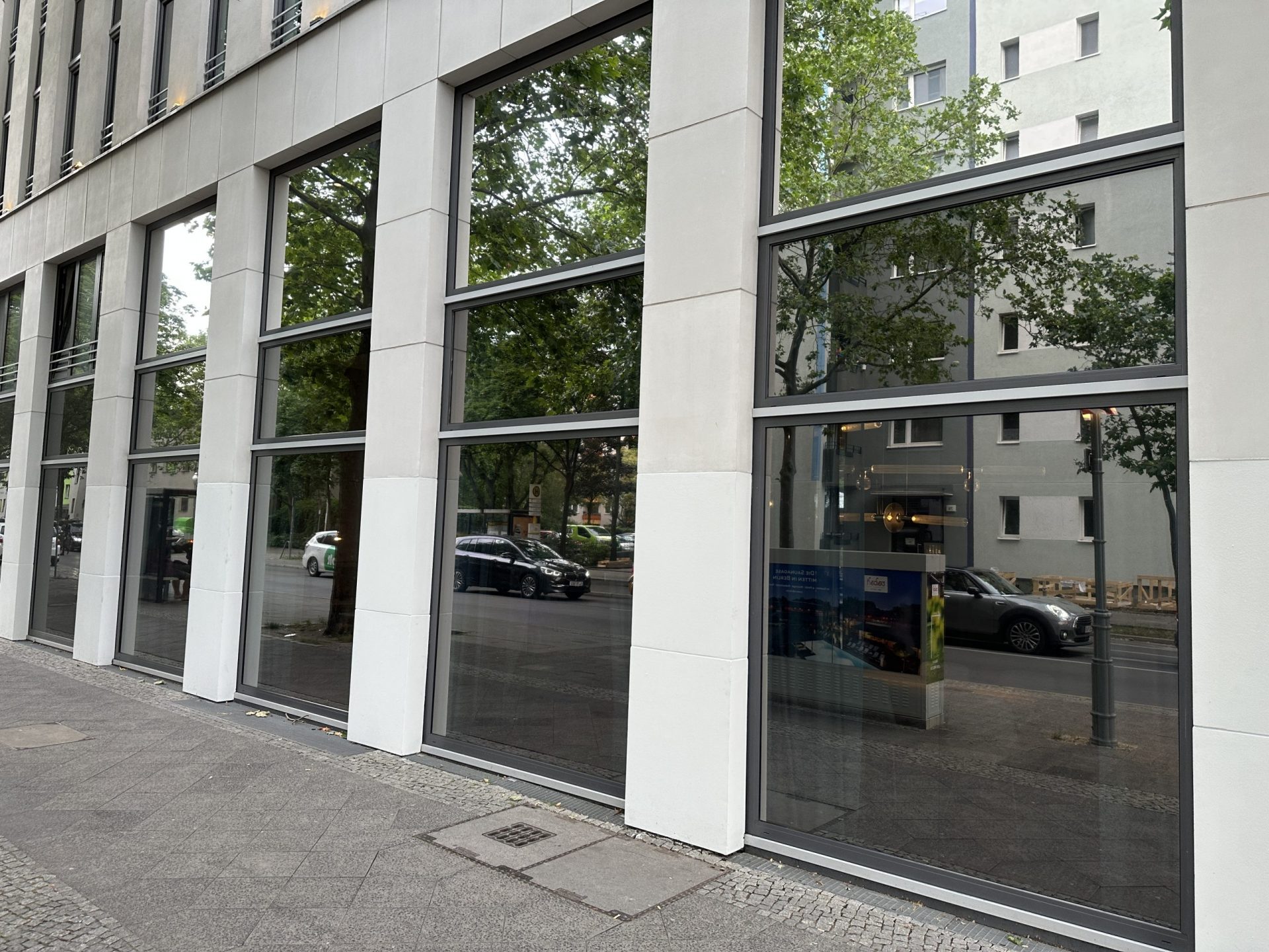 Einbruchschutzfolie auf Erdgeschossfenster – Sicherheitsfolie Montage